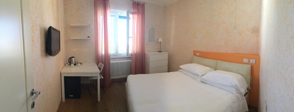 Villa Brema ซีร์มิโอเน ภายนอก รูปภาพ